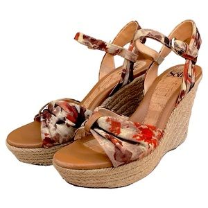 Sofft - Floral Tapestry And Leather Rope Wedge Sandal